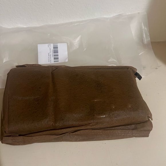 Brand new. Crossbody zippered adjustable strap bag. - Picture 10 of 10